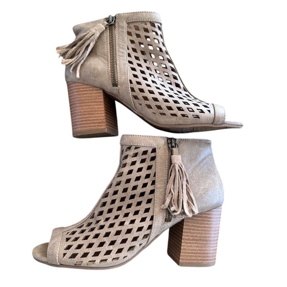 Brown Peep-Toe Ankle Booties Size 8.5 with Tassel - Picture 2 of 9